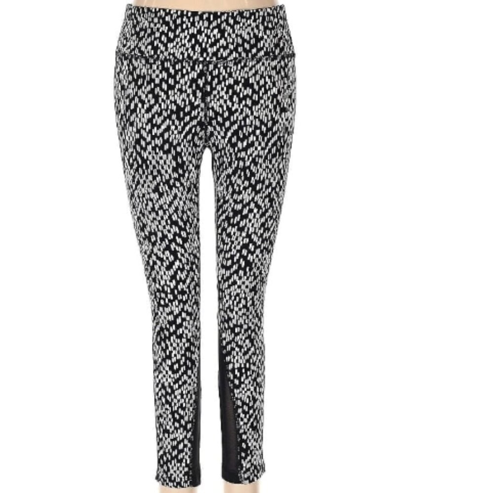 DRI-FIT Nike Running Size M Leggings black and white graphic print